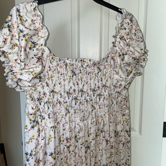 Ditsy Floral Puff Sleeve Maxi Cider Dress - Picture 6 of 10